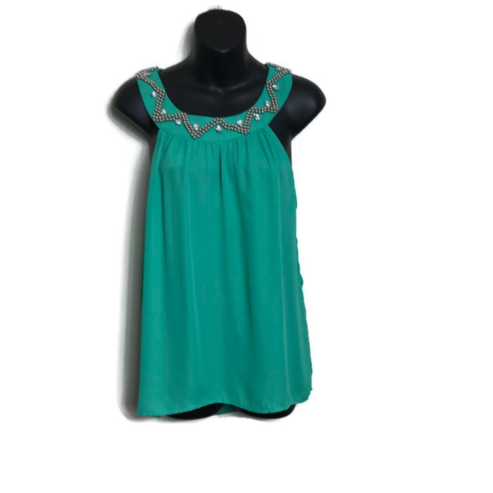 Green Beaded Sleeveless High Low Top SZ M & L NWT